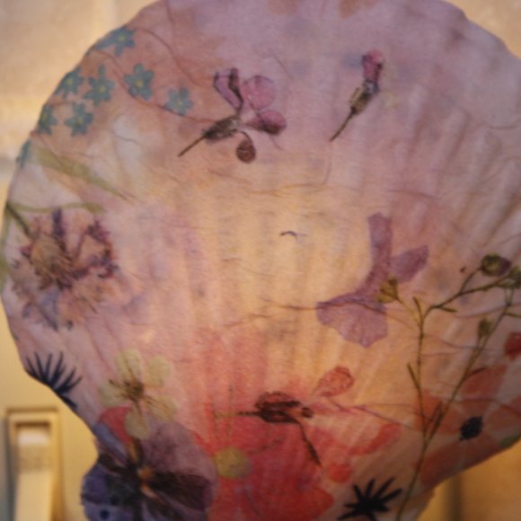 She Shell Night Light with Floral Print Design - Picture 3 of 4